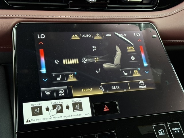 Thumbnail: 2026 INFINITI QX80 - 28