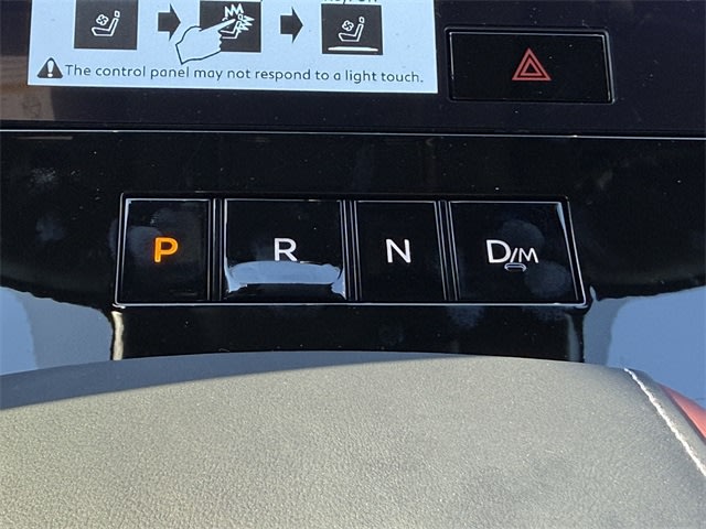 Thumbnail: 2026 INFINITI QX80 - 21