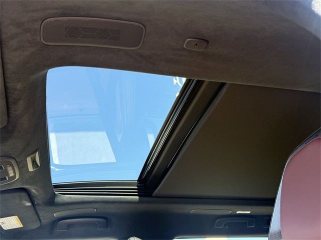 Thumbnail: 2026 INFINITI QX80 - 27