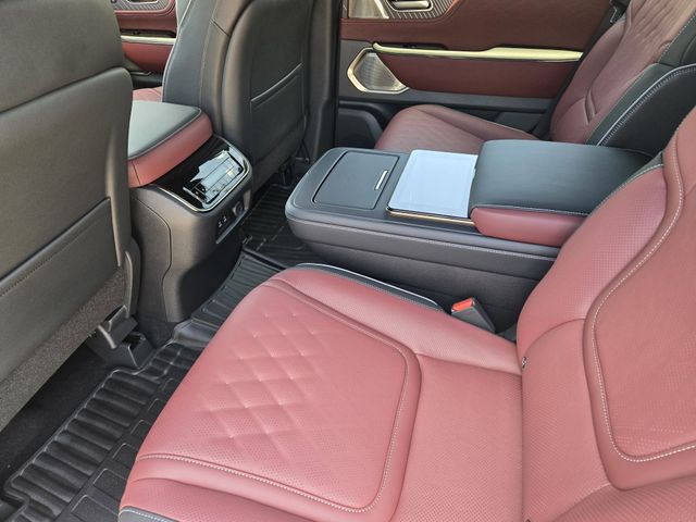 Thumbnail: 2026 INFINITI QX80 - 13