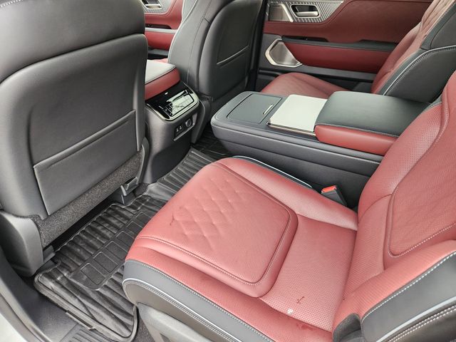 Thumbnail: 2026 INFINITI QX80 - 13