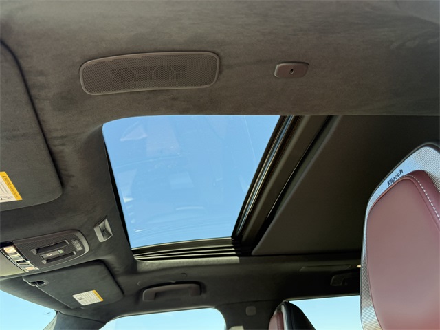 Thumbnail: 2026 INFINITI QX80 - 29