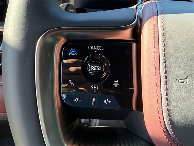 Thumbnail: 2026 INFINITI QX80 - 24