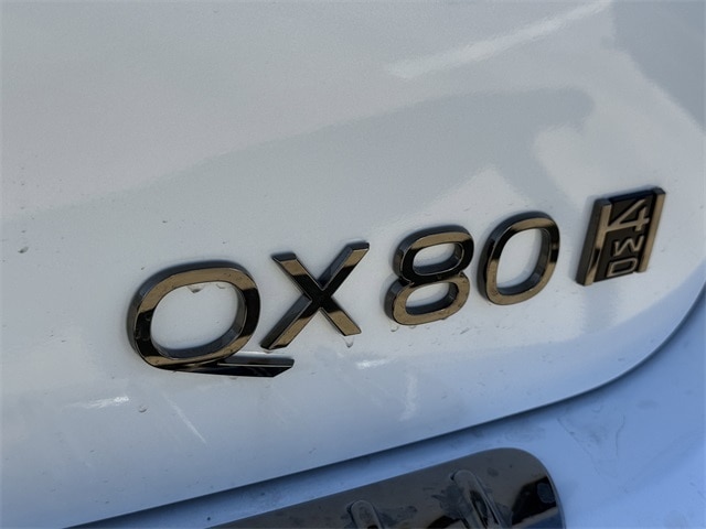 Thumbnail: 2026 INFINITI QX80 - 7