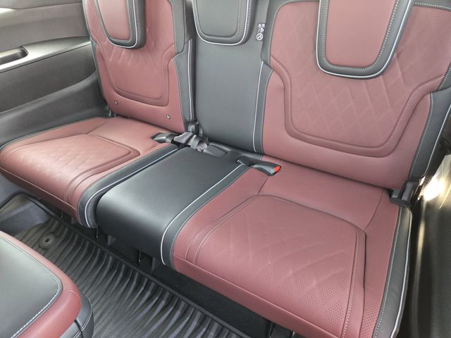 Thumbnail: 2026 INFINITI QX80 - 19