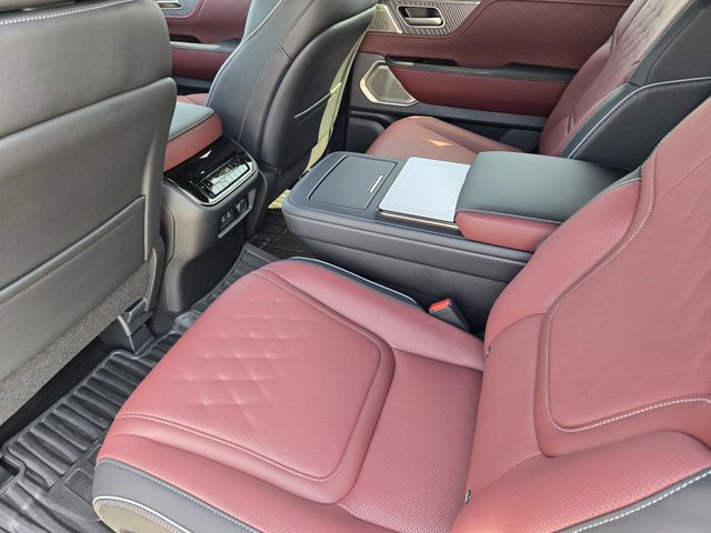 Thumbnail: 2026 INFINITI QX80 - 17