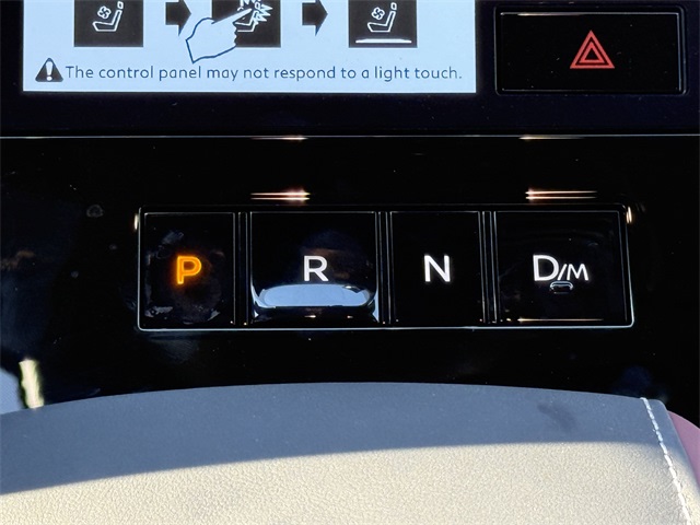 Thumbnail: 2026 INFINITI QX80 - 16