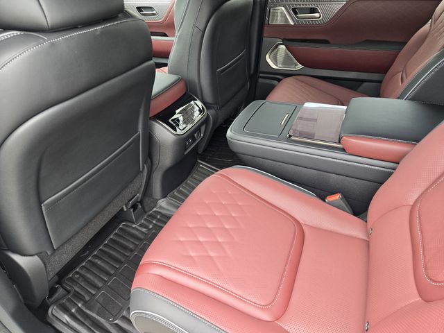 Thumbnail: 2026 INFINITI QX80 - 13