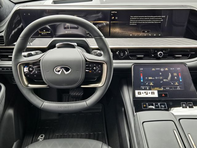 Thumbnail: 2026 INFINITI QX80 - 10