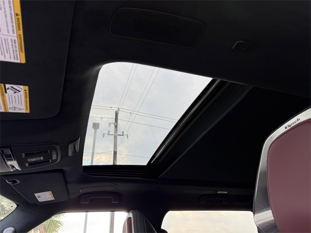 Thumbnail: 2026 INFINITI QX80 - 30