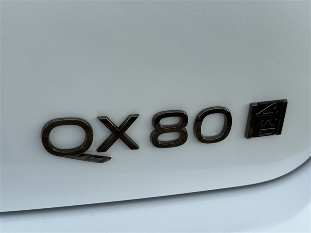 Thumbnail: 2026 INFINITI QX80 - 7