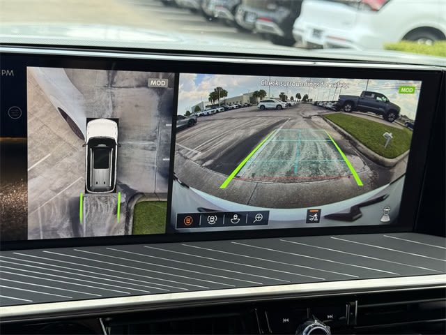 Thumbnail: 2026 INFINITI QX80 - 26