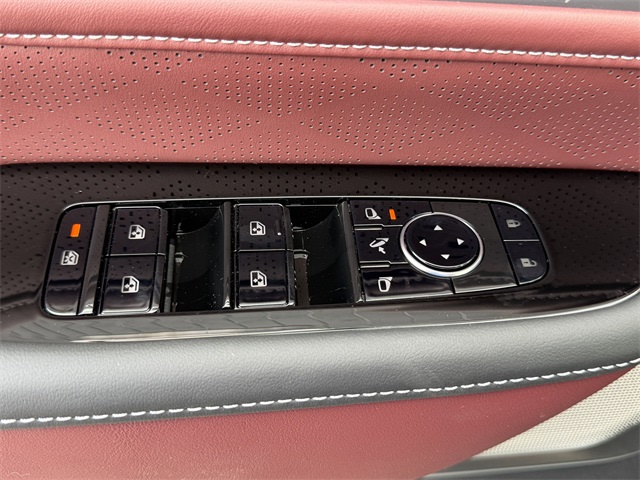 Thumbnail: 2026 INFINITI QX80 - 19