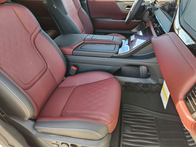 Thumbnail: 2026 INFINITI QX80 - 19