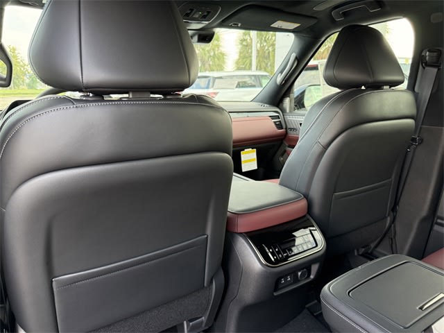 Thumbnail: 2026 INFINITI QX80 - 20