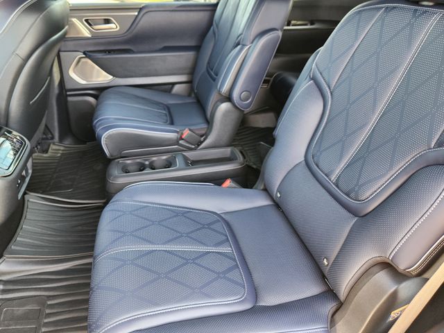 Thumbnail: 2026 INFINITI QX80 - 19