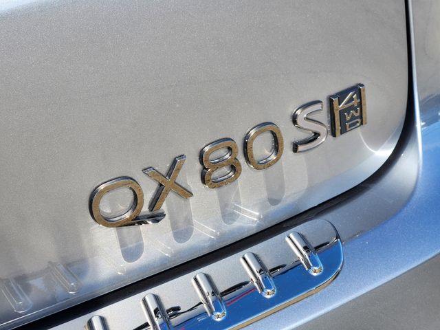 Thumbnail: 2026 INFINITI QX80 - 7