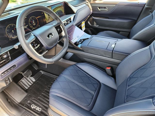 Thumbnail: 2026 INFINITI QX80 - 11
