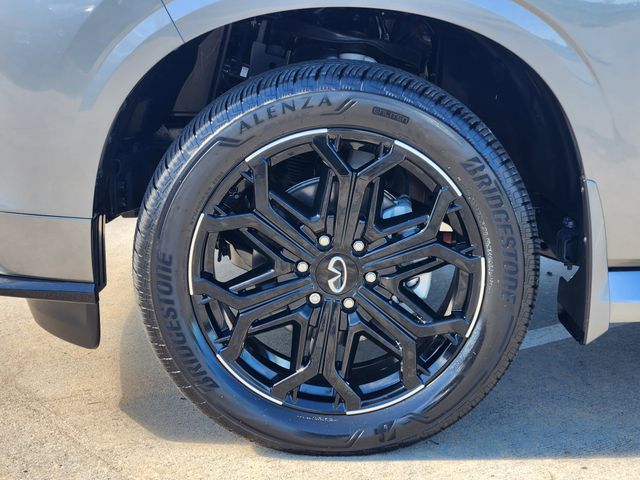 Thumbnail: 2026 INFINITI QX80 - 8