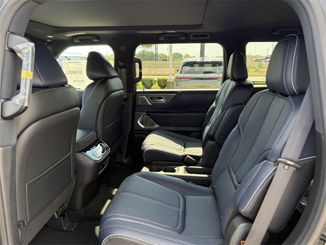 Thumbnail: 2026 INFINITI QX80 - 11