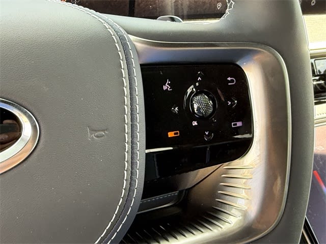 Thumbnail: 2026 INFINITI QX80 - 23