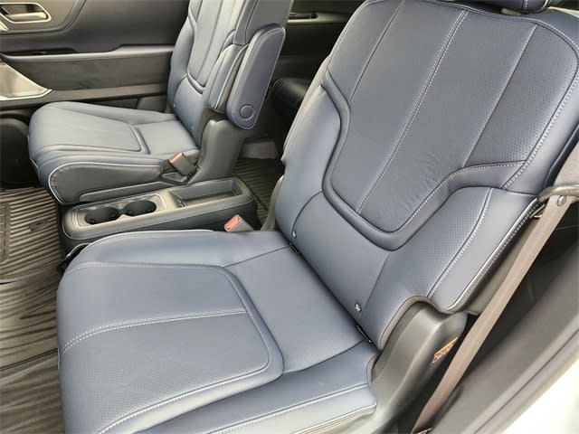 Thumbnail: 2026 INFINITI QX80 - 20