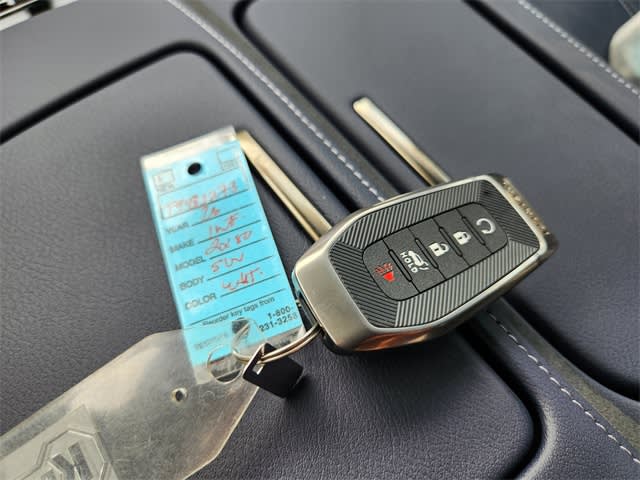 Thumbnail: 2026 INFINITI QX80 - 18