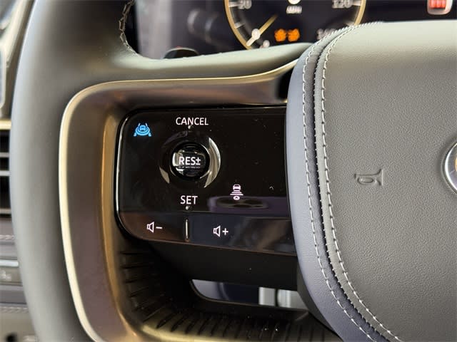 Thumbnail: 2026 INFINITI QX80 - 23