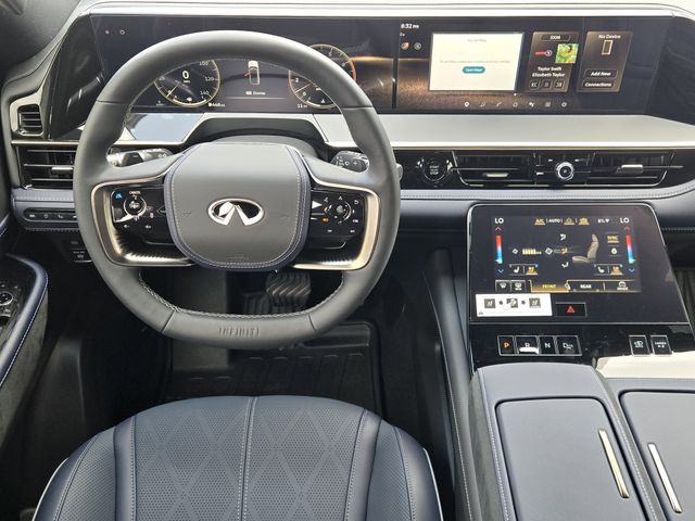 Thumbnail: 2026 INFINITI QX80 - 9