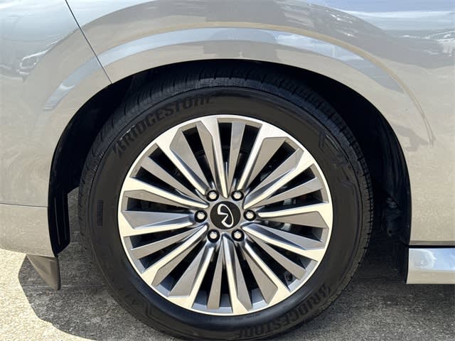 Thumbnail: 2025 INFINITI QX80 - 8