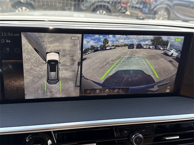 Thumbnail: 2025 INFINITI QX80 - 24