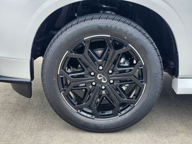Thumbnail: 2026 INFINITI QX80 - 8