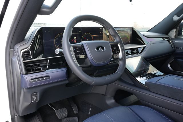Thumbnail: 2026 INFINITI QX80 - 14