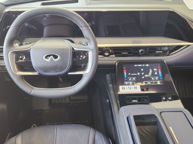 Thumbnail: 2026 INFINITI QX80 - 13