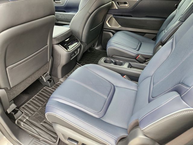 Thumbnail: 2026 INFINITI QX80 - 13