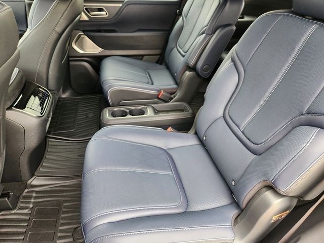 Thumbnail: 2026 INFINITI QX80 - 19