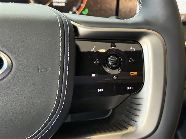 Thumbnail: 2026 INFINITI QX80 - 24