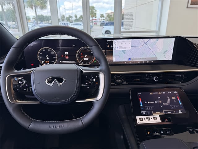 Thumbnail: 2026 INFINITI QX80 - 10