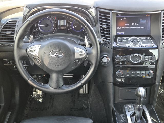 Thumbnail: 2017 INFINITI QX70 - 10