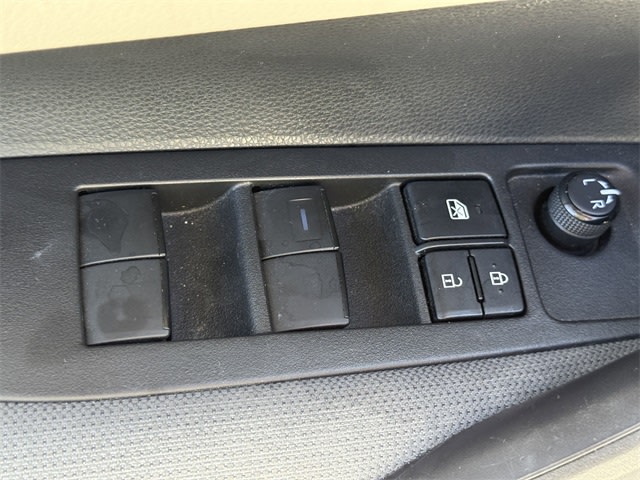 Thumbnail: 2022 Toyota Corolla - 19