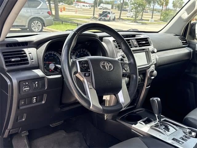 Thumbnail: 2014 Toyota 4Runner - 2