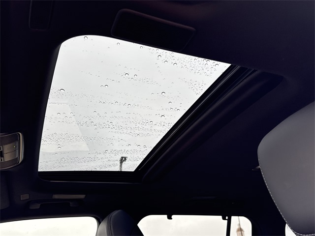 Thumbnail: 2024 Lexus ES - 28