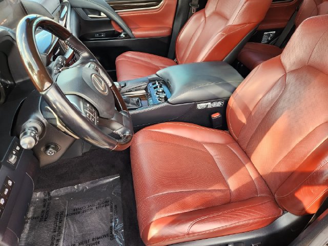 Thumbnail: 2018 Lexus LX - 12