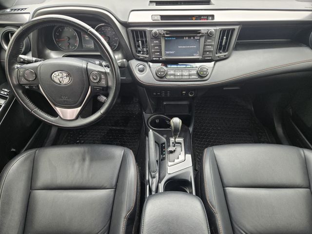 Thumbnail: 2018 Toyota RAV4 - 10