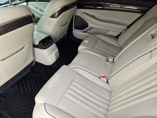 Thumbnail: 2017 Genesis G90 - 13