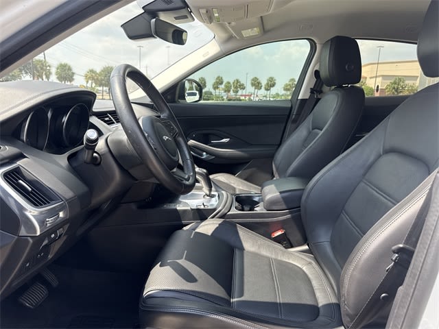 Thumbnail: 2020 Jaguar E-Pace - 10