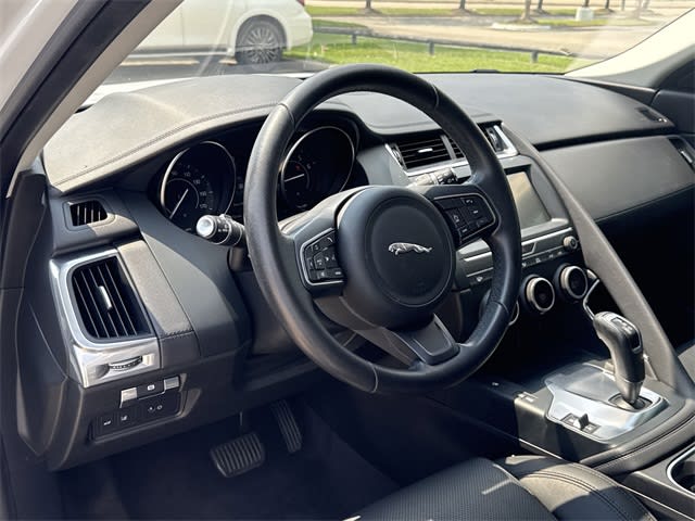 Thumbnail: 2020 Jaguar E-Pace - 2