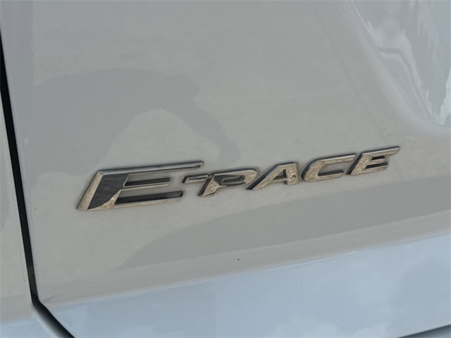 Thumbnail: 2020 Jaguar E-Pace - 7
