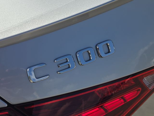 Thumbnail: 2022 Mercedes-Benz C-Class - 7