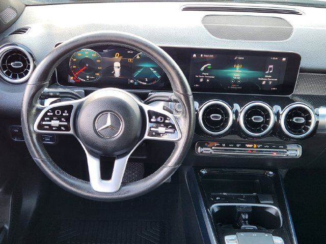 Thumbnail: 2020 Mercedes-Benz GLB - 10